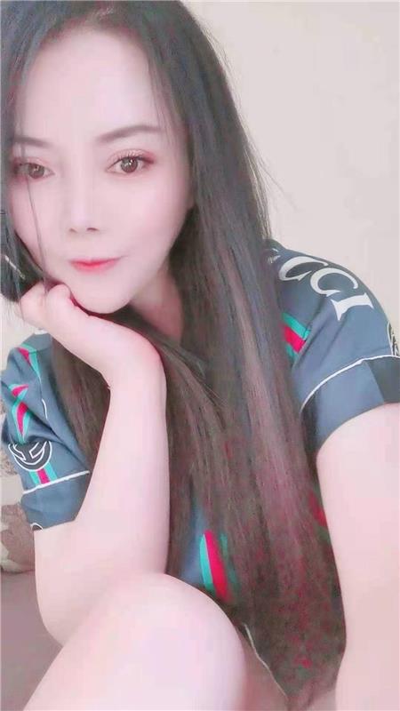 可以 she~吻的越秀可可